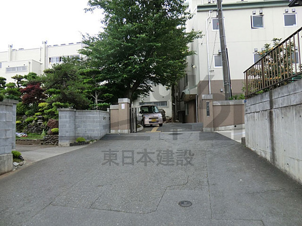 和光市新倉３丁目の土地(和光市立新倉小学校)