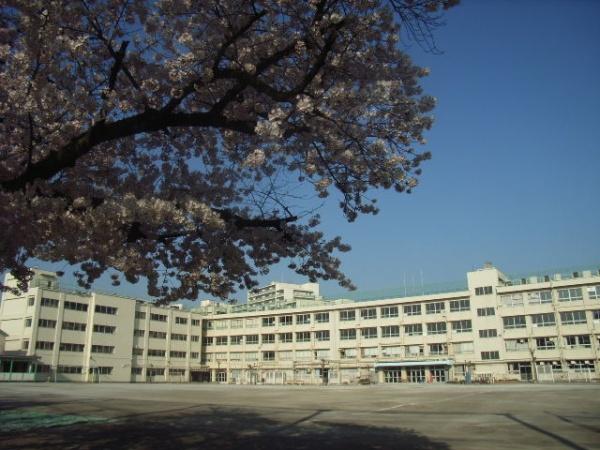 目黒区上目黒５丁目の土地(目黒区立東山中学校)