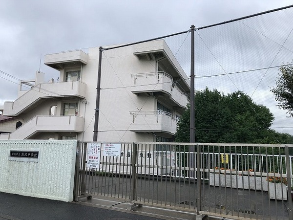 横浜市戸塚区汲沢5丁目の中古一戸建て(横浜市立汲沢中学校)