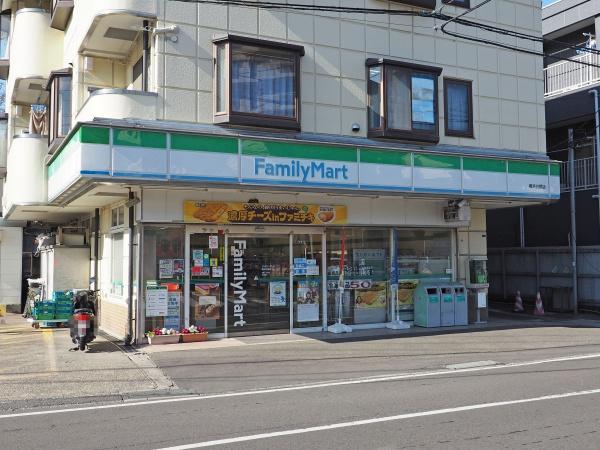 横浜市旭区白根６丁目の土地(ファミリーマート横浜白根店)