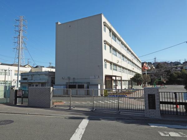 横浜市旭区白根６丁目の土地(横浜市立不動丸小学校)