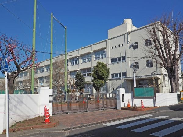 横浜市旭区白根６丁目の土地(横浜市立鶴ケ峯中学校)