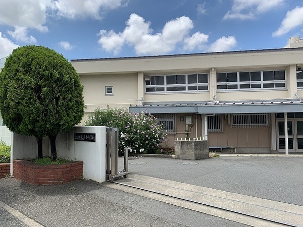 横浜市港南区日野４丁目の土地(横浜市立港南中学校)