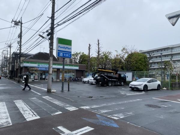 コープ野村大森(ファミリーマート大森西四丁目店)