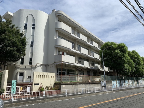 横浜市保土ケ谷区鎌谷町の中古一戸建て(横浜市立宮谷小学校)