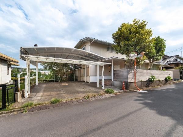 三浦郡葉山町一色の中古一戸建