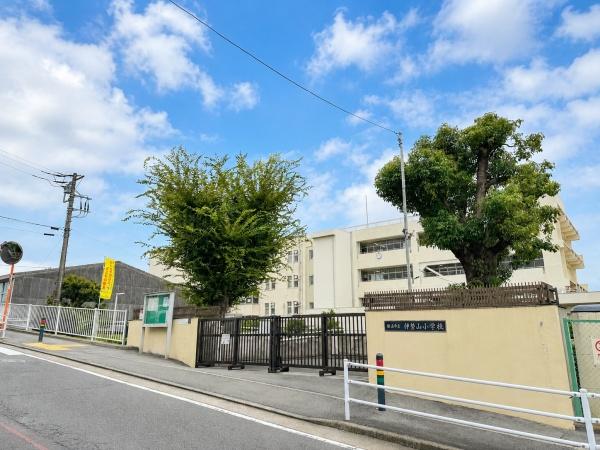 横浜市泉区和泉中央南１丁目の中古一戸建て(横浜市立伊勢山小学校)