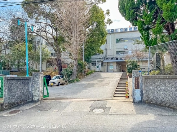 川口市坂下町4期2号棟(川口市立鳩ヶ谷中学校)