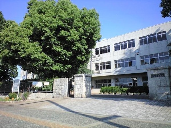 さいたま市中央区本町東1丁目 B棟(さいたま市立与野西中学校)