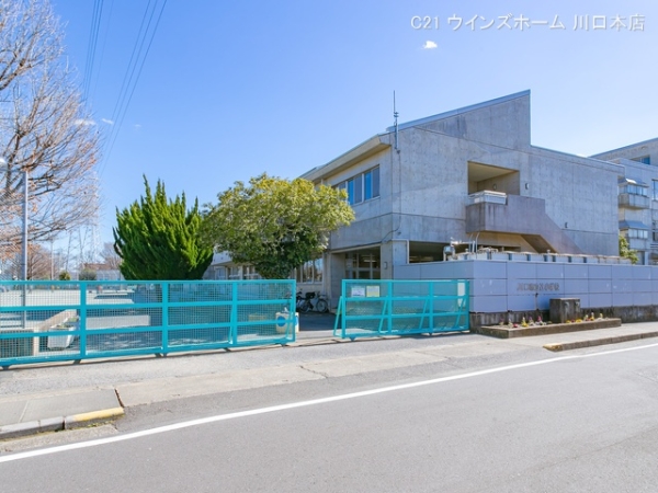 川口市南鳩ヶ谷7丁目の新築一戸建(川口市立辻小学校)