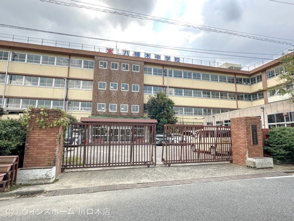 川口市南鳩ヶ谷1丁目の新築一戸建(川口市立八幡木中学校)