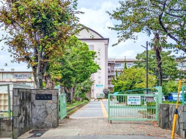越谷市蒲生2丁目の中古一戸建て(越谷市立南中学校)