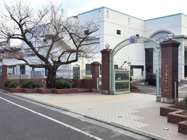 さいたま市浦和区岸町2丁目の中古一戸建て(さいたま市立岸中学校)