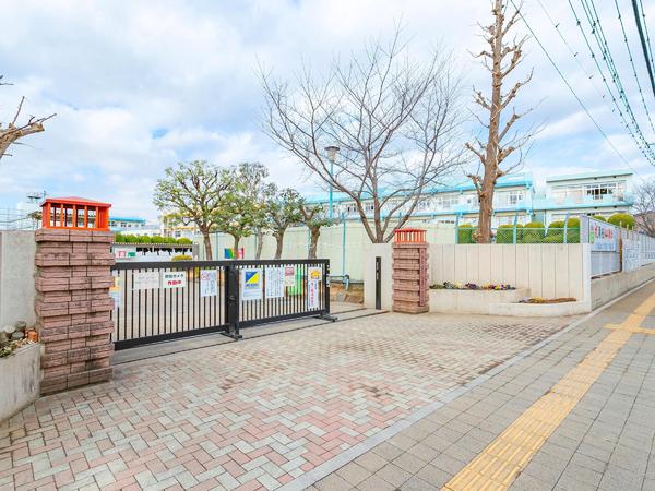 戸田市上戸田II 全2棟 B号棟(戸田市立戸田第一小学校)