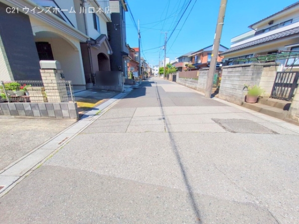 川口市前川４丁目の新築一戸建