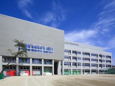 カルム赤羽(北区立赤羽岩淵中学校)