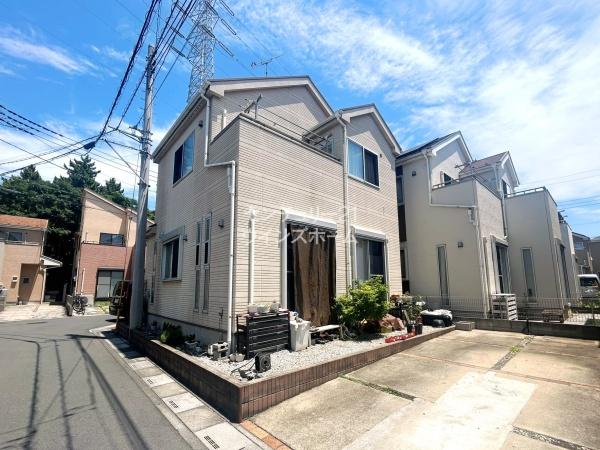 川口市赤井・角地の2階建て