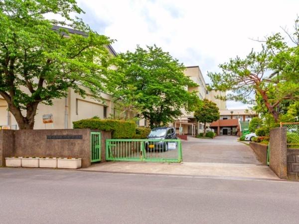 越谷市弥栄町２丁目の中古一戸建て(越谷市立弥栄小学校)