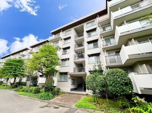 かやのき団地18号棟