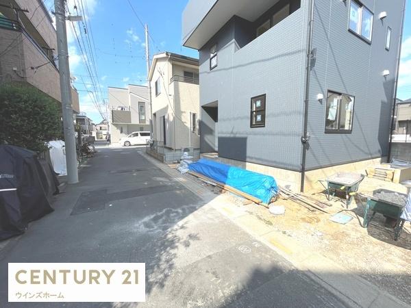 川口市本前川　全1棟