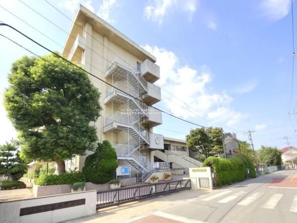 越谷市大字平方の土地(越谷市立平方中学校)
