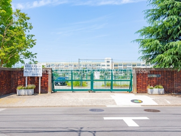 川口市芝1丁目の新築一戸建(川口市立芝東中学校)