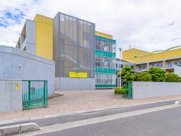 越谷市東越谷８丁目の中古一戸建て(越谷市立城ノ上小学校)