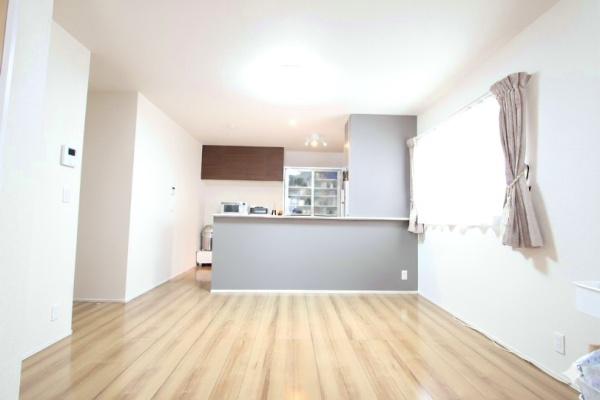 越谷市東越谷8丁目