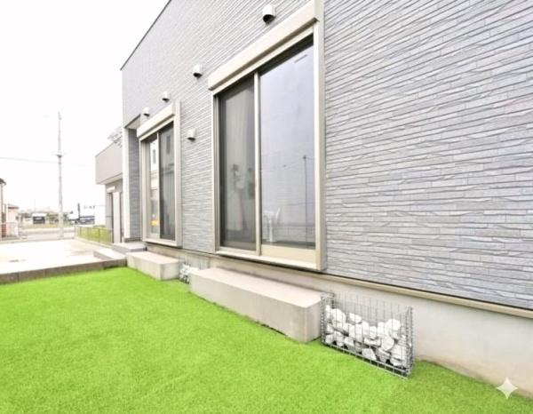 越谷市東越谷８丁目の中古一戸建て