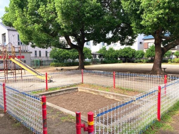 ポレスターブロードシティ越谷赤山(赤山児童公園)