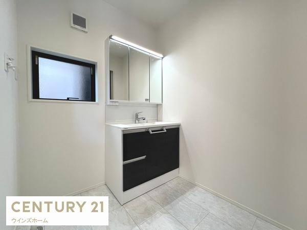 川口市南鳩ヶ谷528　1棟1号棟