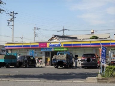 川口市赤井1期　1号棟(ミニストップ川口赤井店)