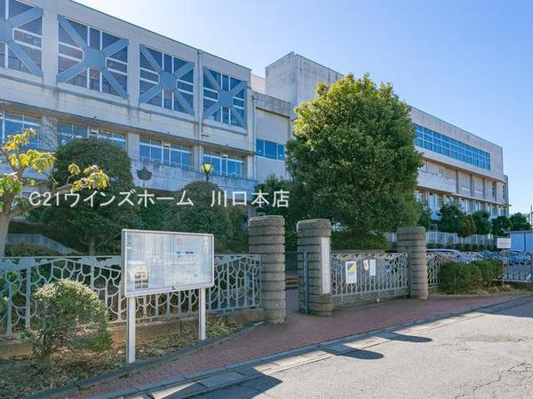 川口市大字安行藤八の中古一戸建て(川口市立安行東中学校)