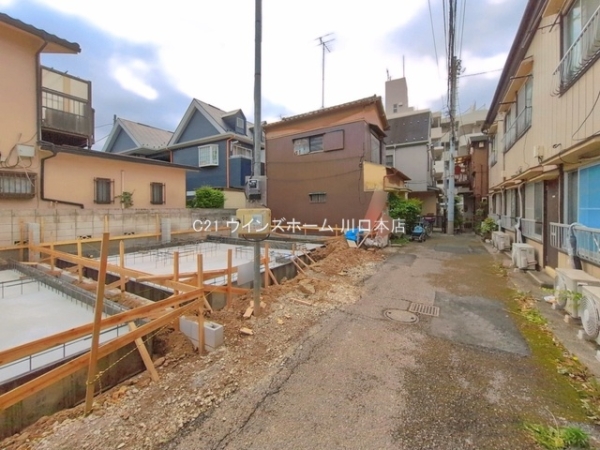 川口市西青木404　2棟2号棟