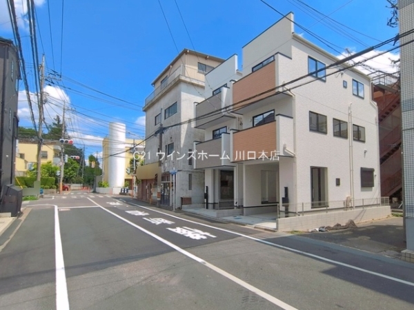 さいたま市南区鹿手袋102II　2棟2号棟
