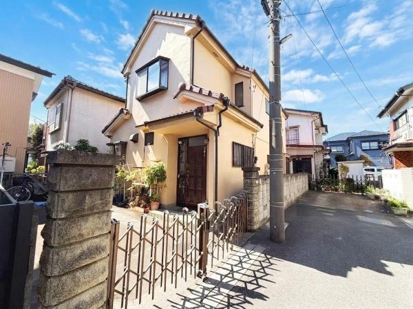 草加市苗塚町