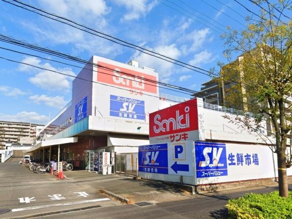 ウインザーハイム草加(スーパーバリュー草加店)