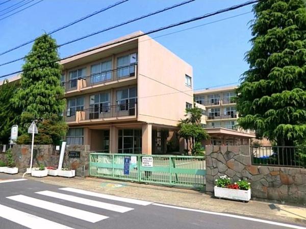 ウインザーハイム草加(草加市立花栗南小学校)
