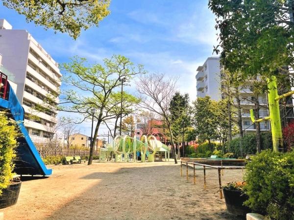 ハイネス新小岩親水公園(中央二丁目公園)