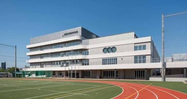 CQレジデンス赤羽西(北区立稲付中学校)