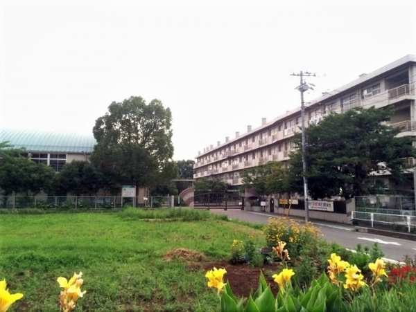 ハイラーク浦和参番館(さいたま市立新開小学校)