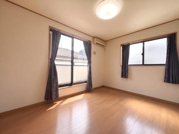 三郷市戸ケ崎４丁目の中古一戸建て