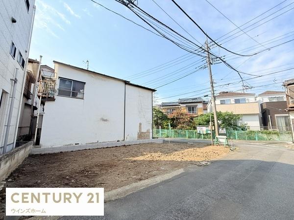 川口市安行慈林621番　A号棟