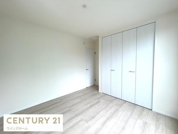 草加市新栄3丁目30番　全3棟　B号棟