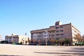草加市金明町　全1棟(草加市立新田中学校)