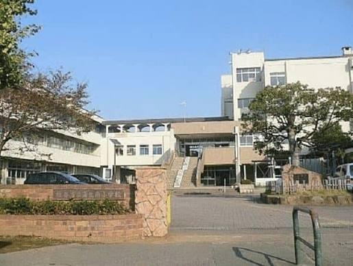 ベアドール壱番館(越谷市立蒲生南小学校)