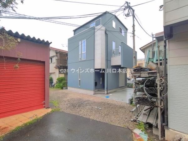 川口市西青木4051邸