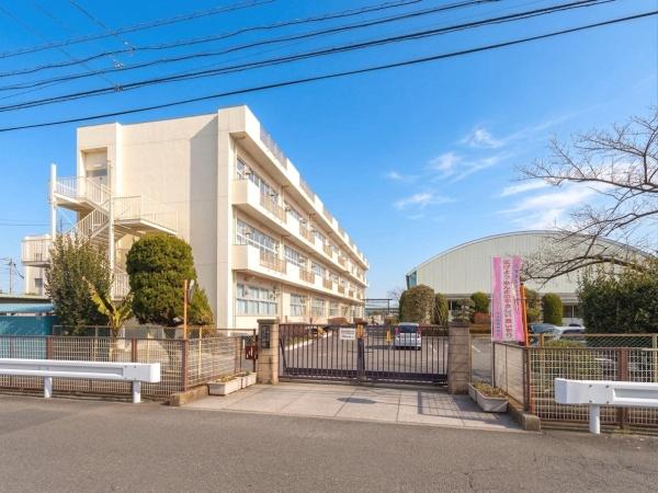 八潮市大字南川崎の中古一戸建て(八潮市立潮止小学校)