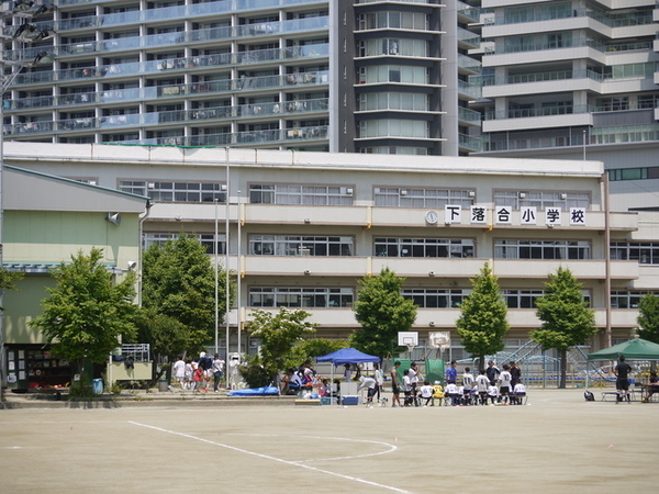 さいたま市中央区上落合１丁目の中古一戸建て(さいたま市立下落合小学校)