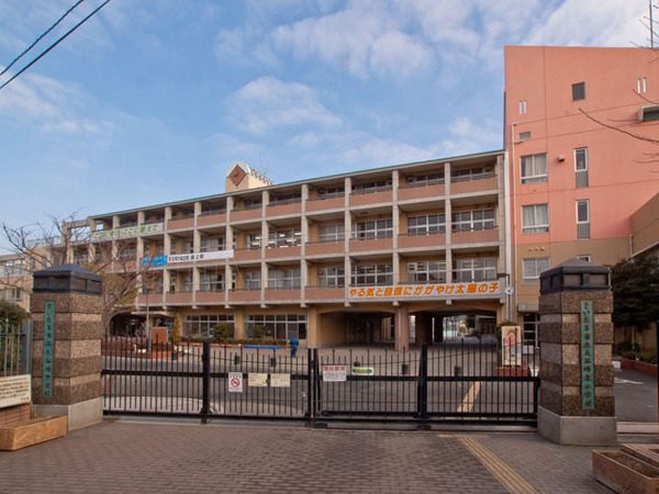 さいたま市南区南浦和4丁目の中古一戸建て(さいたま市立大谷場中学校)
